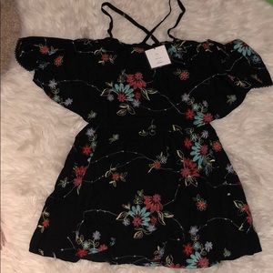 Romeo & Juliet Couture Dresses - NWT Romeo & Juliet Couture Floral Dress Small Romeo & Juliet Couture Dresses - NWT Romeo & Juliet Couture Floral Dress Small